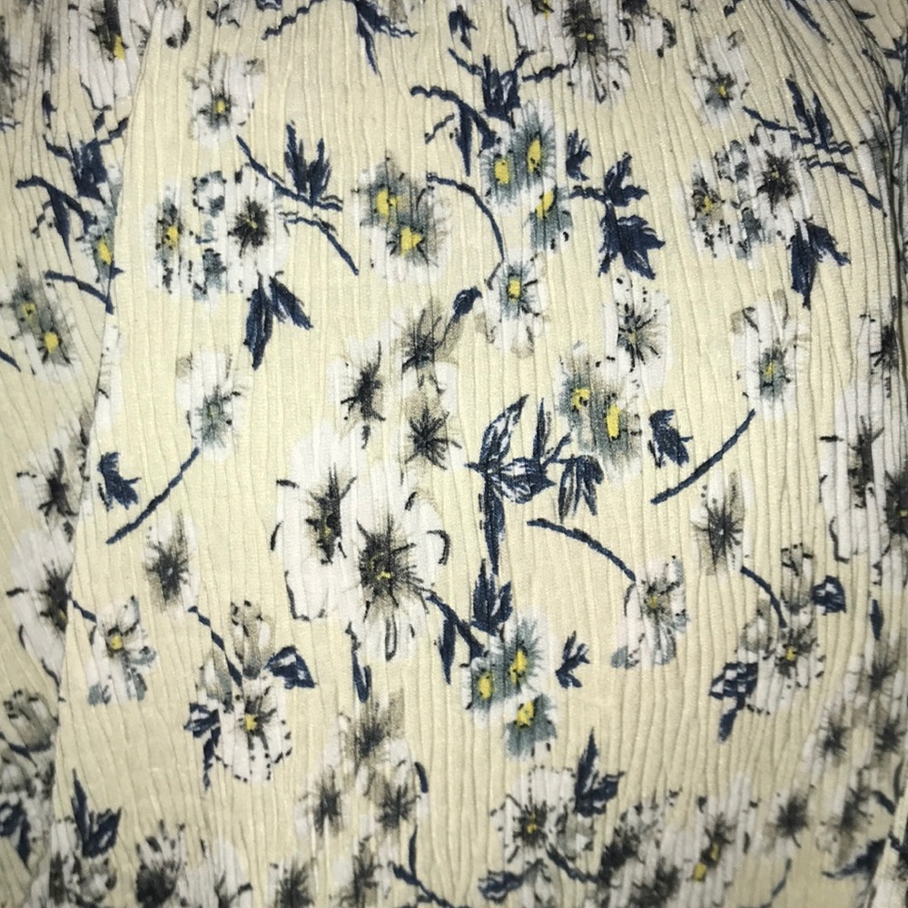 Misguided floral ruched side crinkle midi skirt - Picture 2 of 3